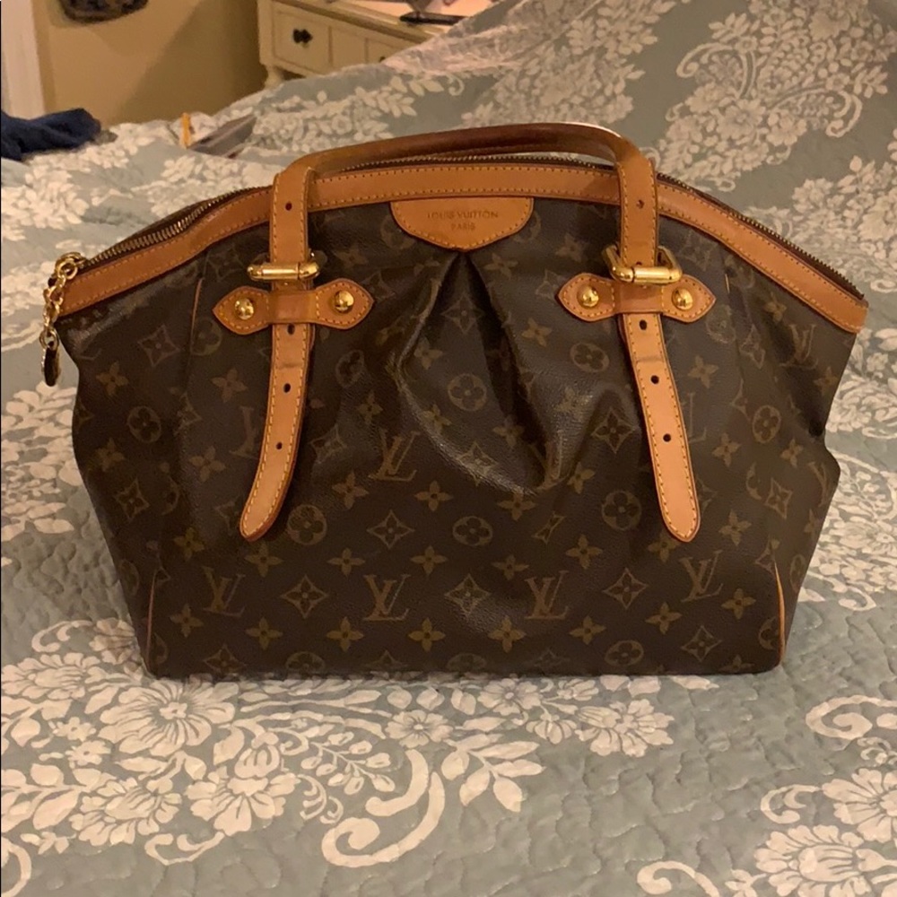 Authentic Louis Vuitton Tivoli GM